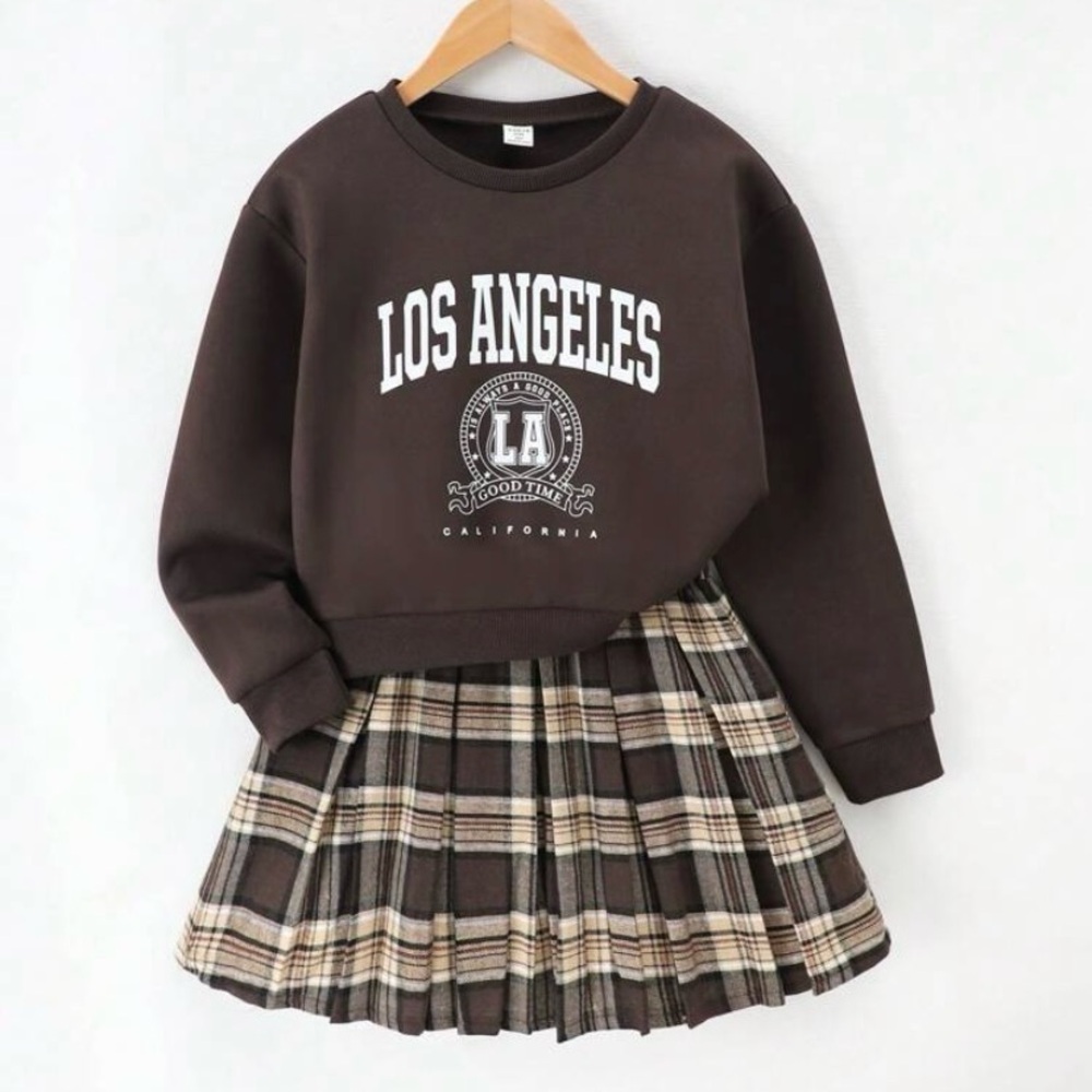 Tween Girl Sweatshirt and Pleated Skirt 2-Piece Set, Size 11Y